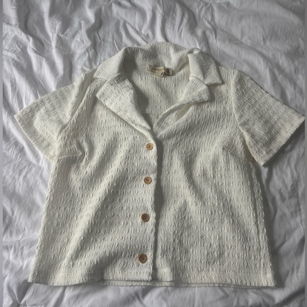 Linen Cropped Button Up